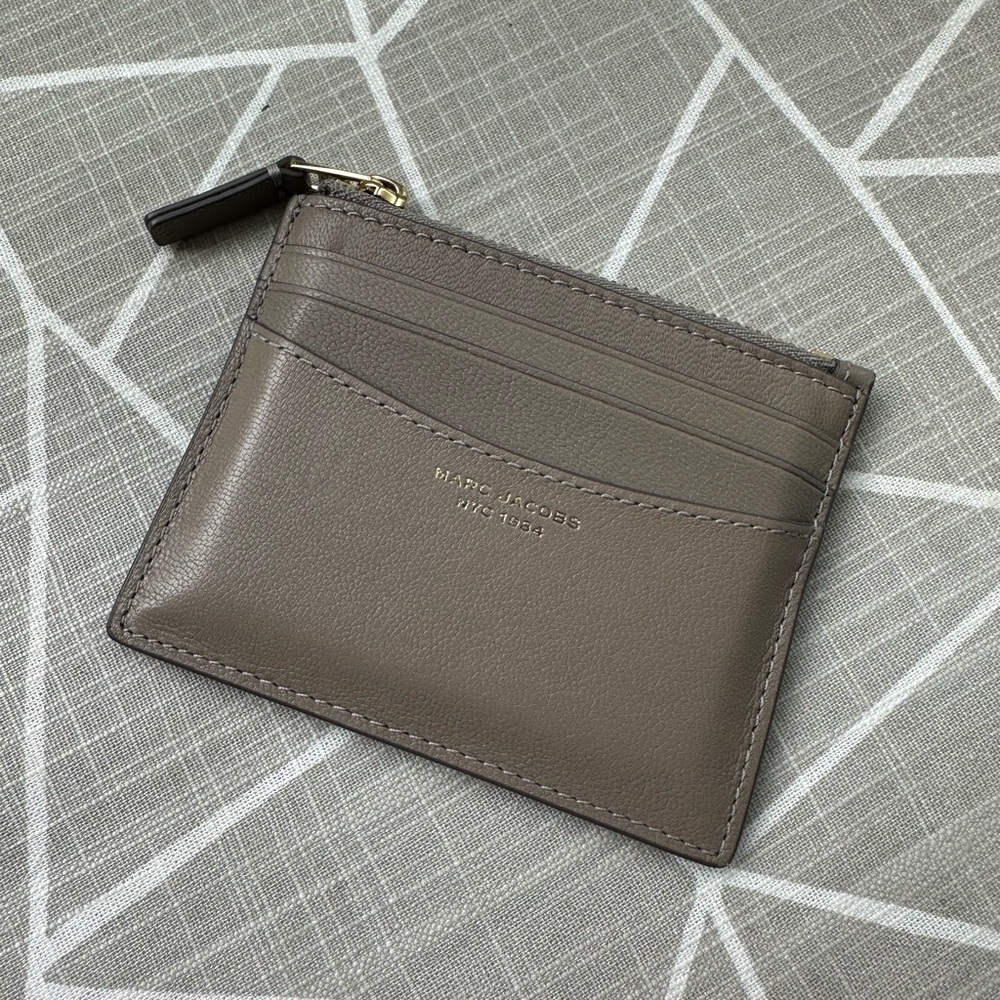 Marc Jacobs Taupe Leather Card Holder